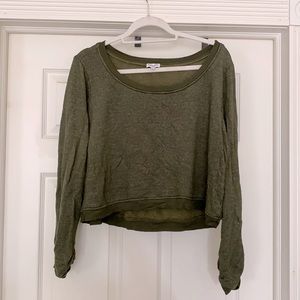 Cute cropped Splendid sweater